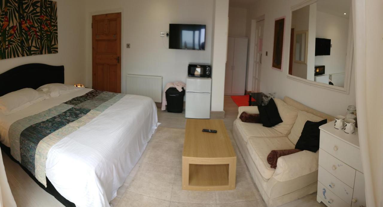 New Quay Surf Lookout - King Size En-Suite With Sea Views מראה חיצוני תמונה